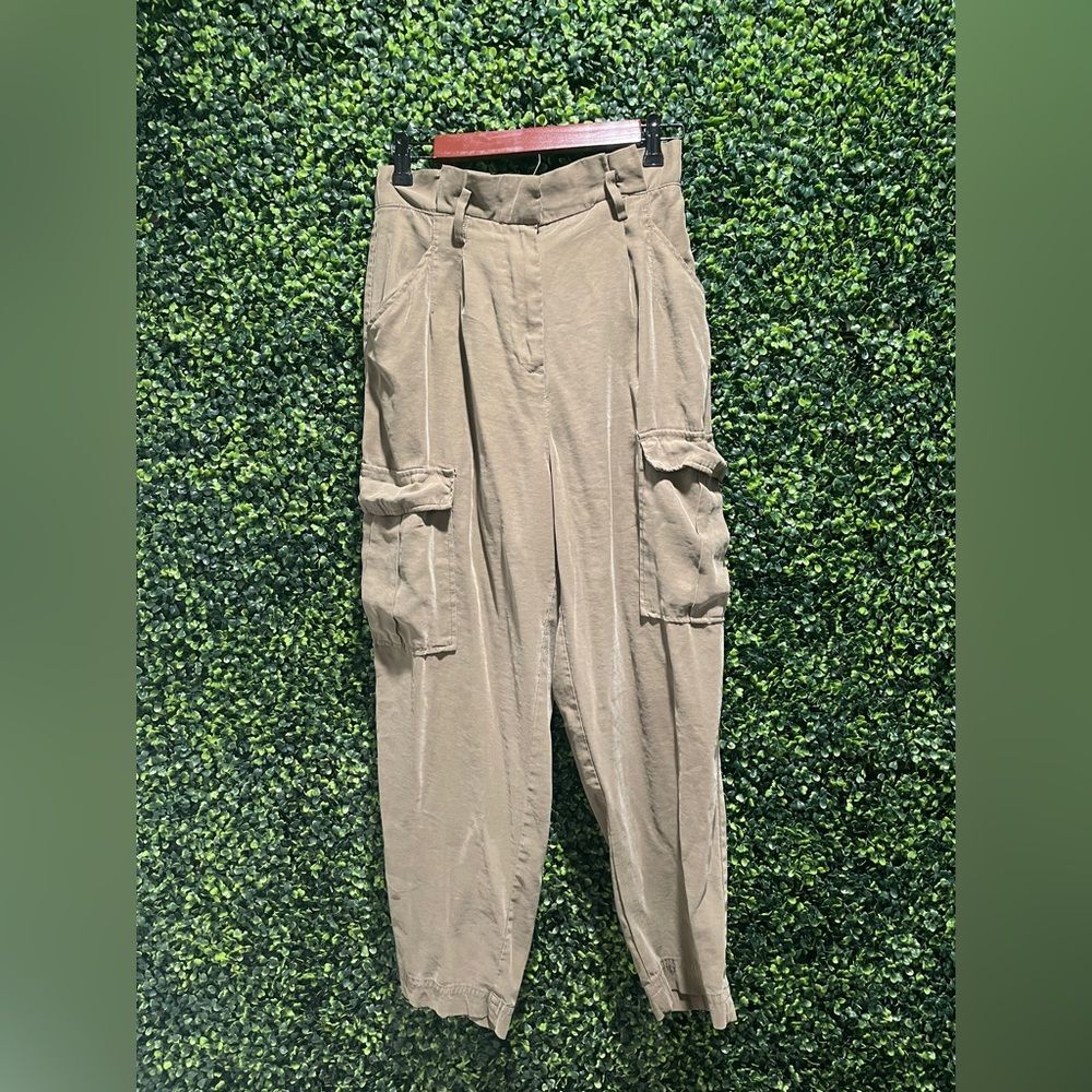 H&M High Waisted Green Cargo Pants